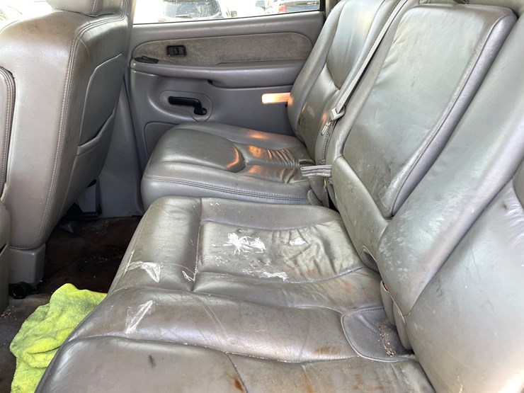 2003-chevrolet-silverado-3500-image-28