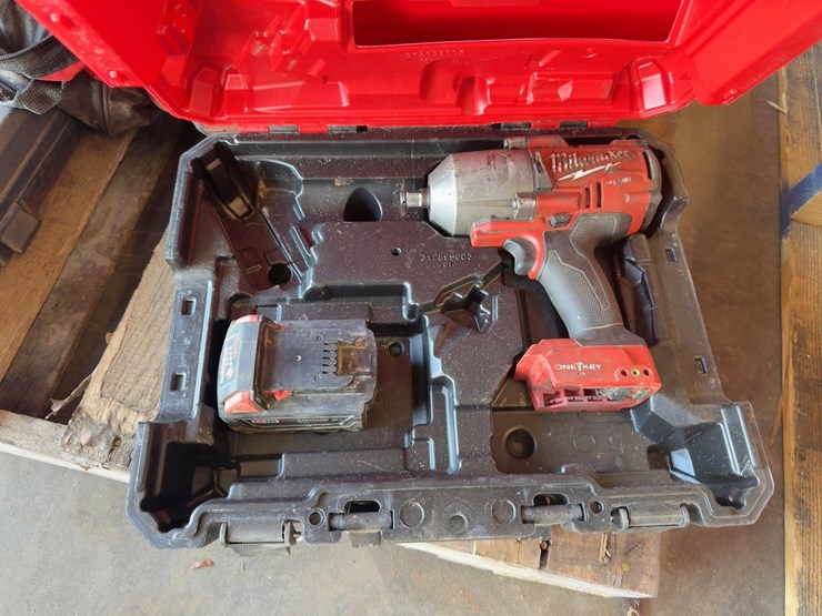 quantity-of-battery-powered-grease-guns-image-5