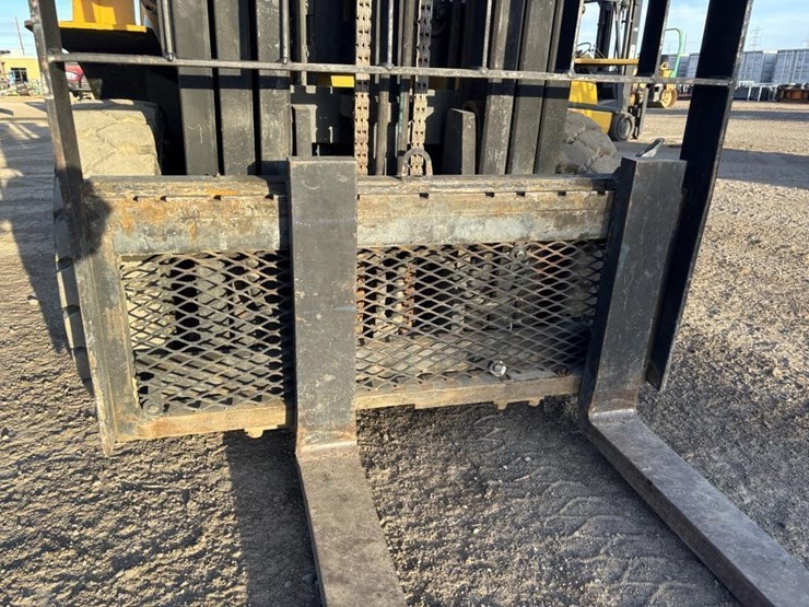 caterpillar-gp25-image-11