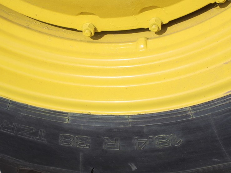 john-deere-4040-image-16