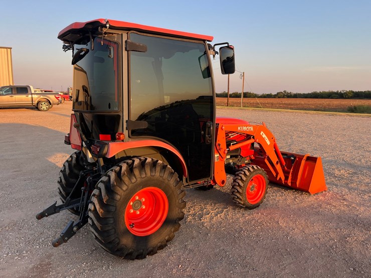 2022-kubota-l3560-image-9