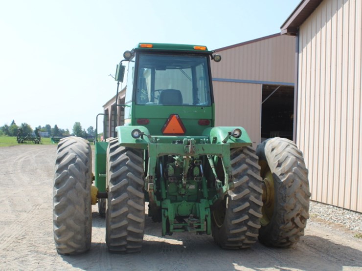 john-deere-8440-image-11