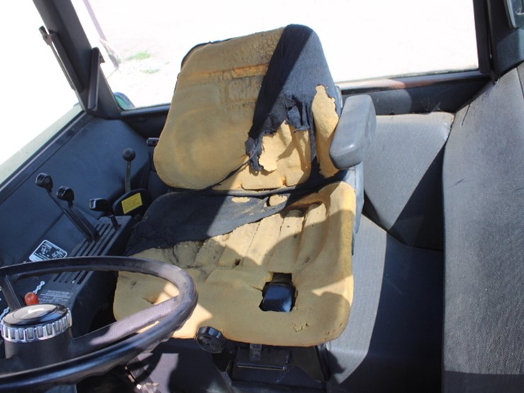 john-deere-4040-image-30