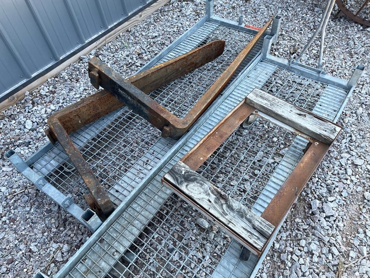 #2468-•-pair-of-5"-x-42"-pallet-forks-image-2