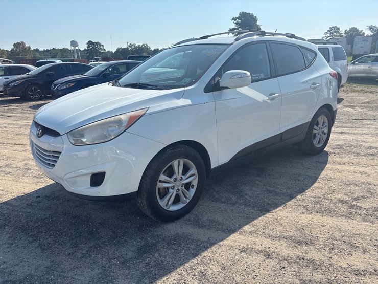 2012-hyundai-tucson-image-1