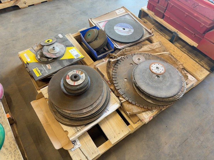 assorted-saw-blades-image-3