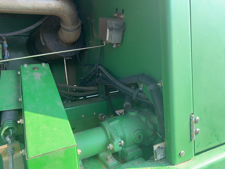 2006-john-deere-4895-image-37