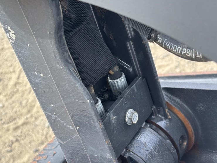 2020-bobcat-e35-image-16