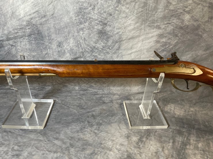 #3076-•-navy-arms,-45-cal.-muzzleloader,-sn:-12216-image-8
