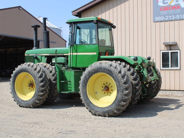 john-deere-8440-image-9