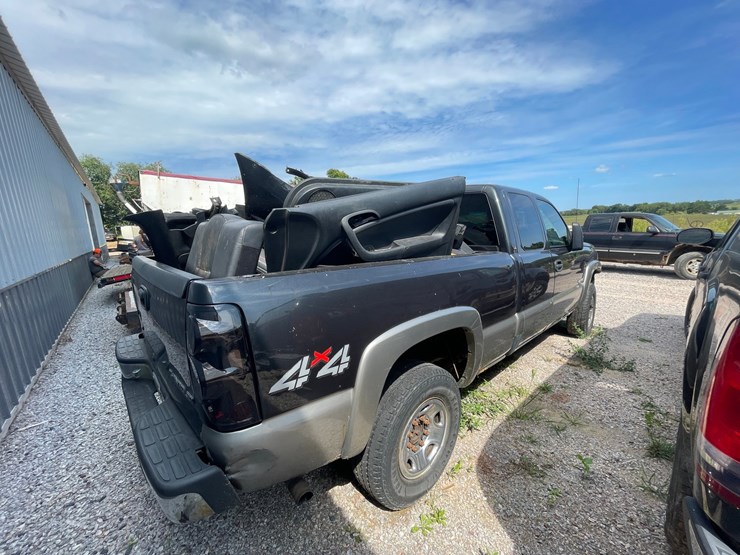 2003-chevrolet-2500-image-4