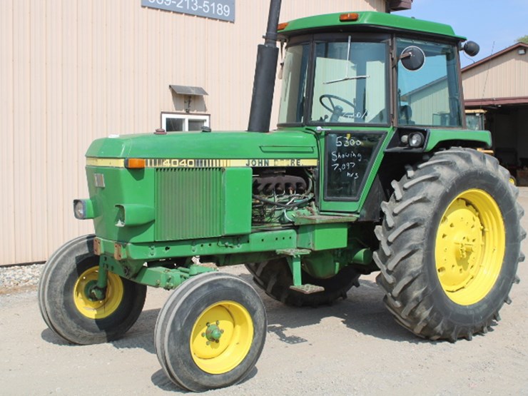 john-deere-4040-image-1