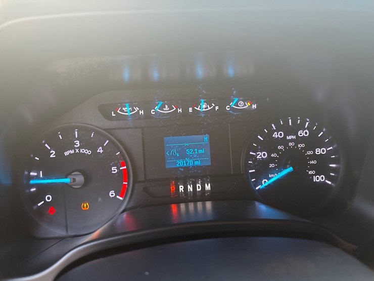 2022-ford-f350-image-12