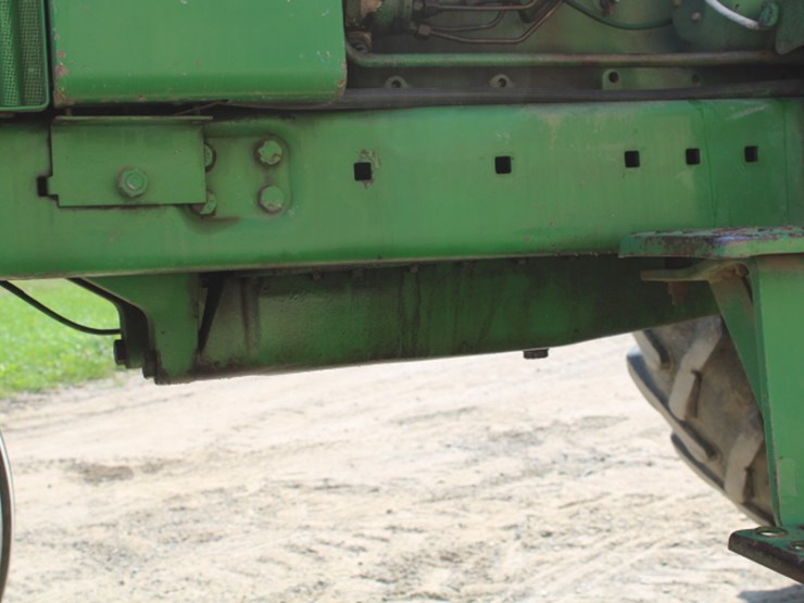 john-deere-4040-image-26