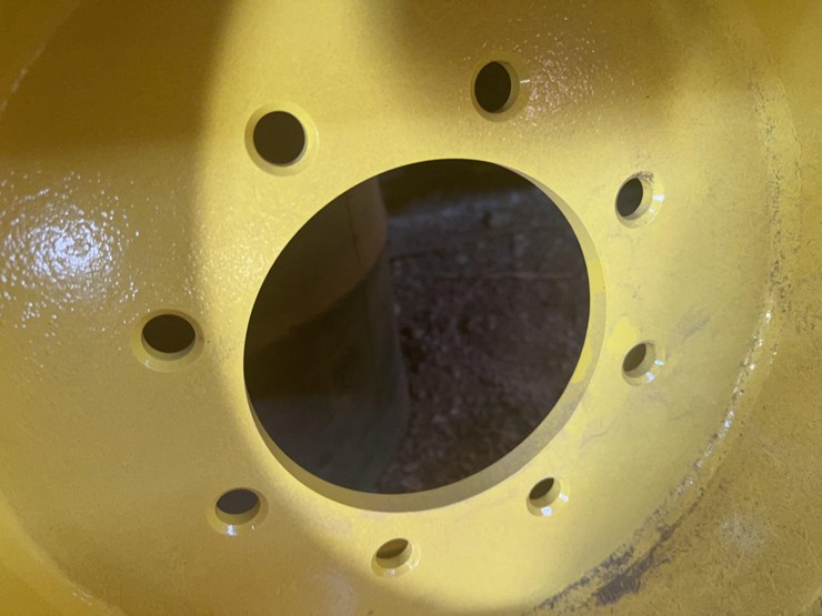 tire-and-rim-image-3
