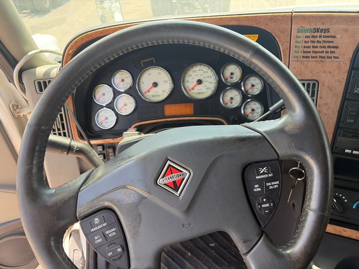 2014-international-prostar-image-22
