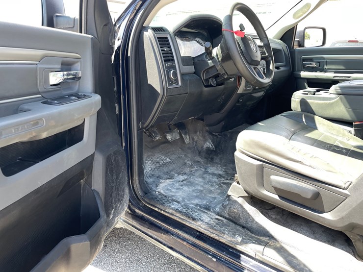 2014-dodge-ram-1500-image-15