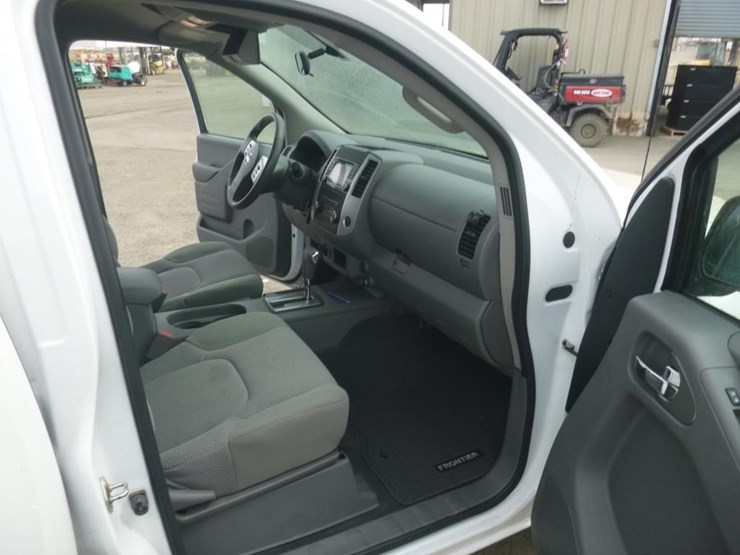 2018-nissan-frontier-image-6