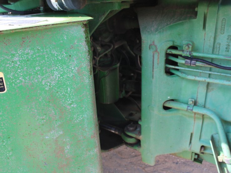 john-deere-8440-image-27
