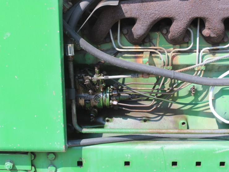 john-deere-4040-image-13
