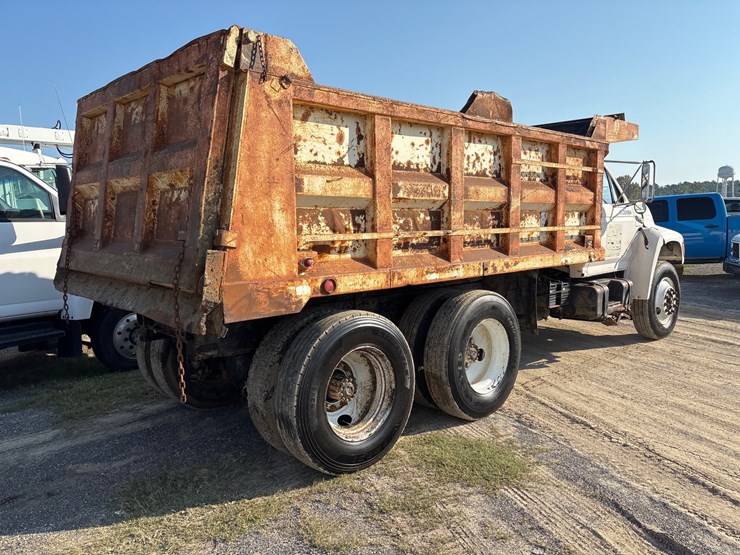 ford-f8000-image-3