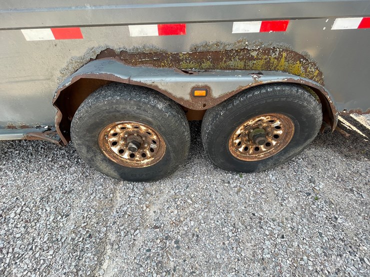 #2081-•-travelite-18'-gooseneck-cattle-trailer-(no-title)-image-10