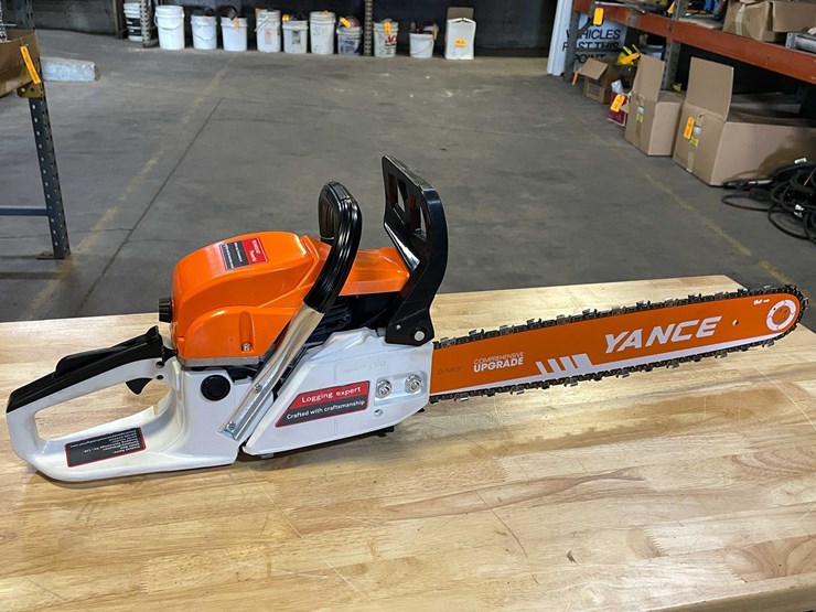 #8580-•-20"-chain-saw-(pr13)-image-3