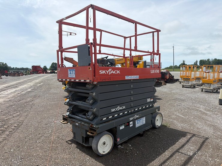 skyjack-sjiii4740-image-1