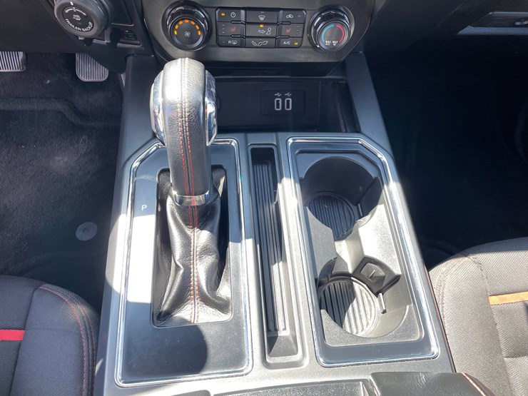 2016-ford-f150-image-19