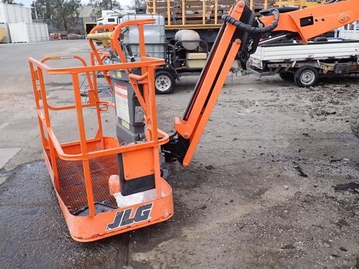 2018-jlg-450aj-image-5
