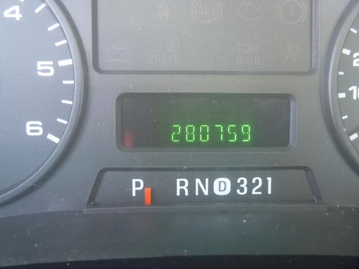 2005-ford-f350-image-17