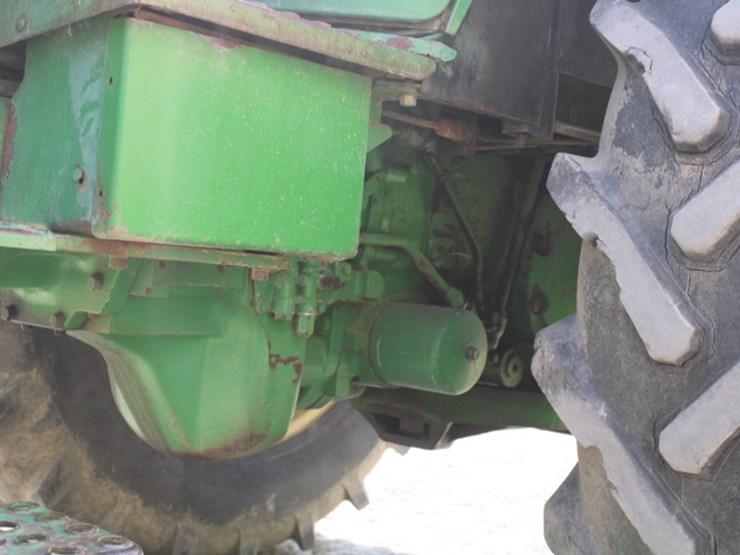 john-deere-4040-image-50