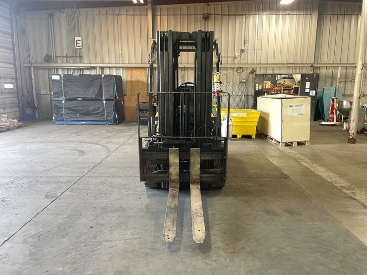 #1630-•-daewoo-forklift-(e)-image-2