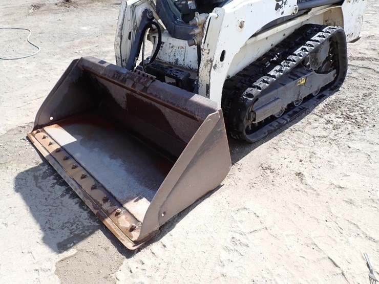 2019-bobcat-t450-image-5
