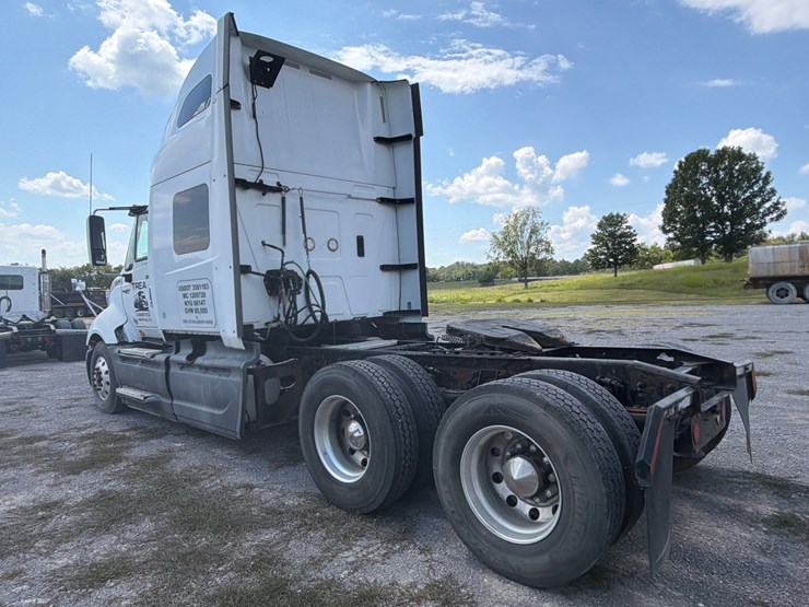 2014-international-prostar-image-6
