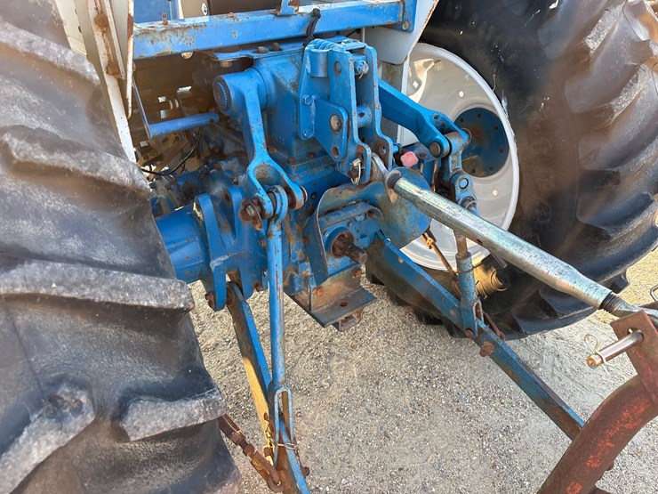 new-holland-3415-image-6