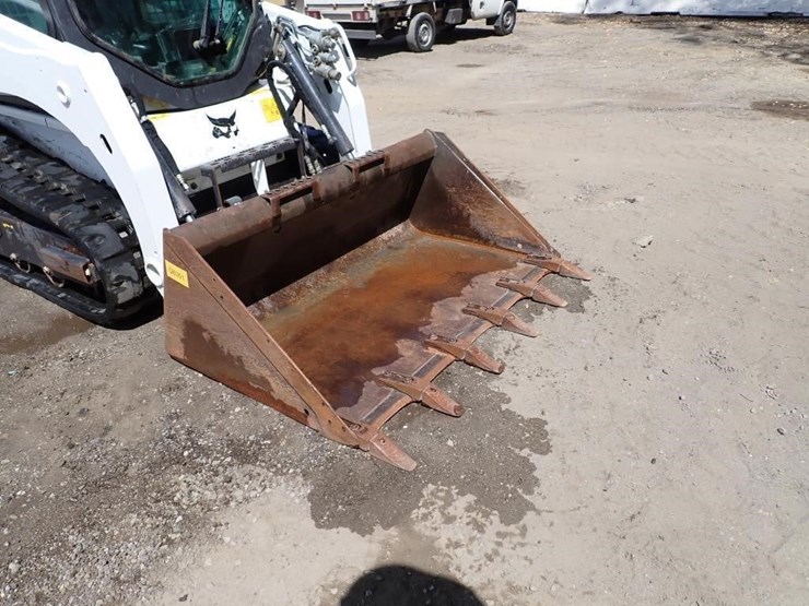 2024-bobcat-t450-image-6