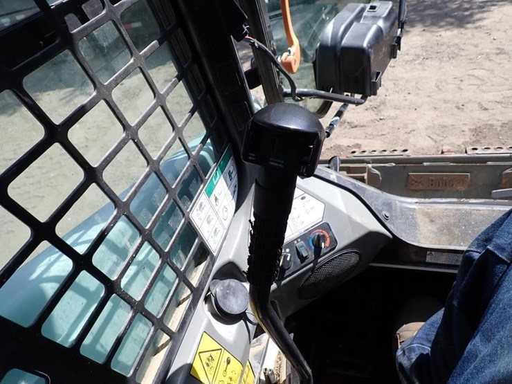 2024-bobcat-t450-image-20