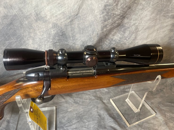#3037-•-weatherby-mark-v-varmintmaster,-.224-wby-mag-cal.-rifle,-sn:-54709-image-16