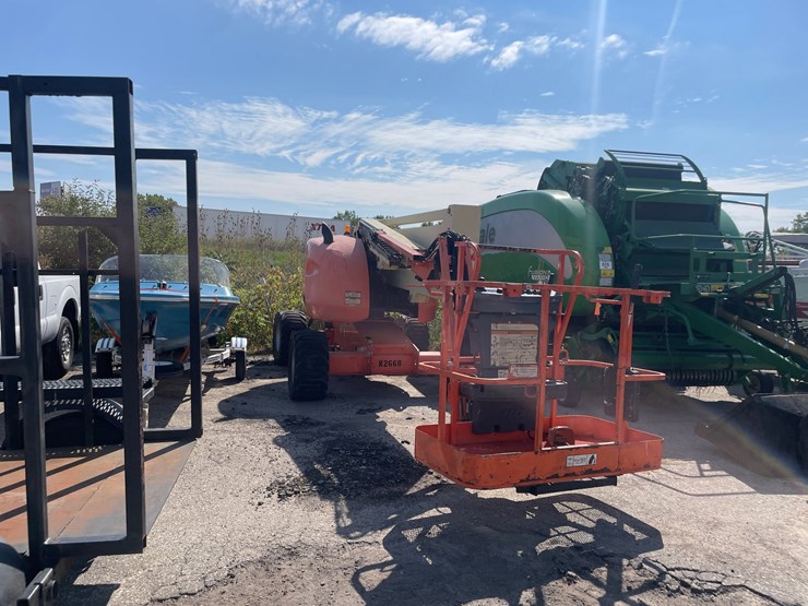 2014-jlg-450aj-image-3