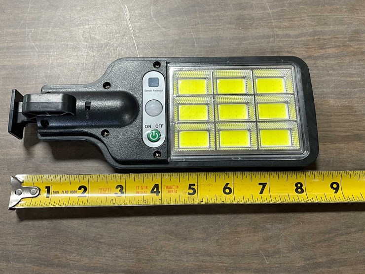 #8583-•-solar-powered-street-lamp-(cw)-image-3