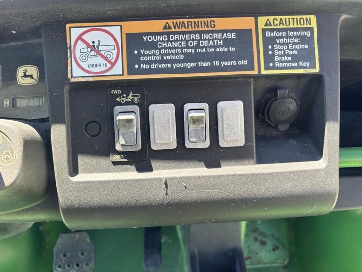 2006-john-deere-gator-image-16