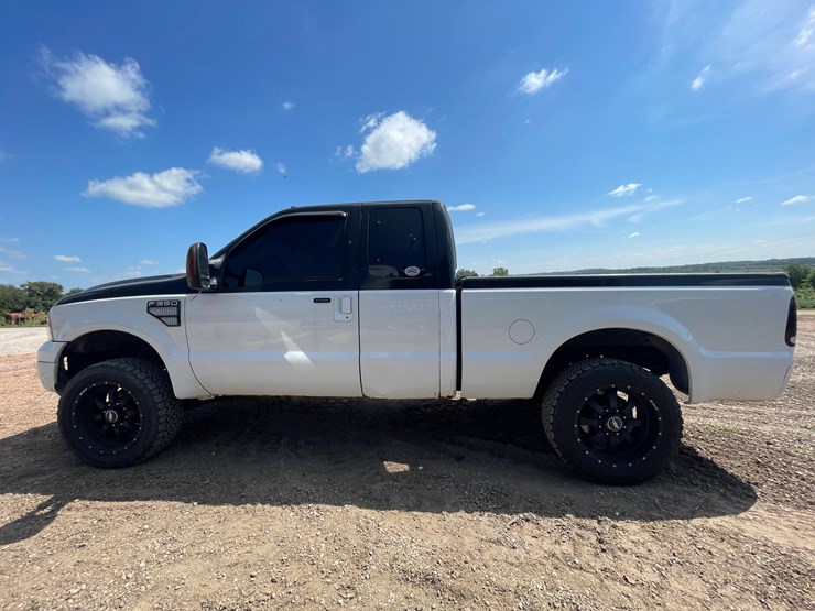 2006-ford-f350-xlt-image-7