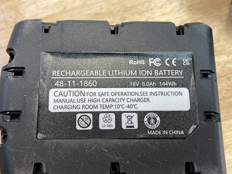 #8569-•-(2)-18v-batteries-(pr12)-image-5