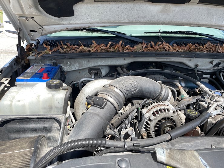2003-chevrolet-silverado-3500-image-47