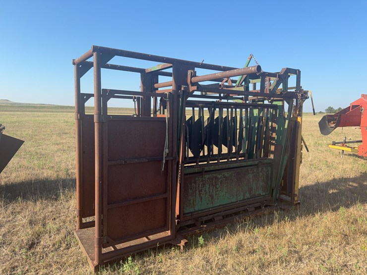 cattle-working-chute-image-2