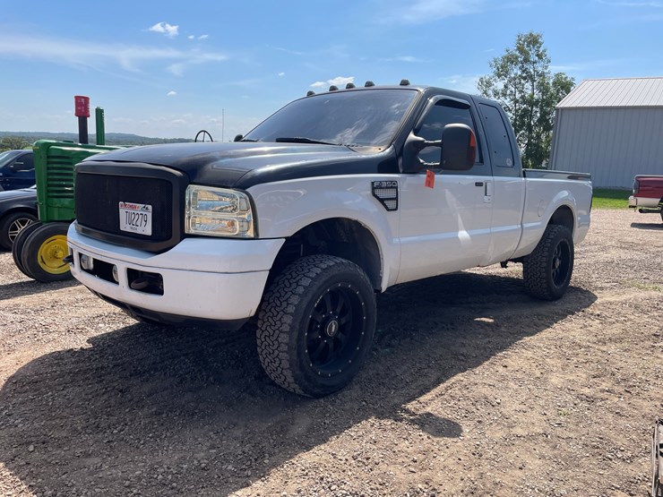 2006-ford-f350-xlt-image-1