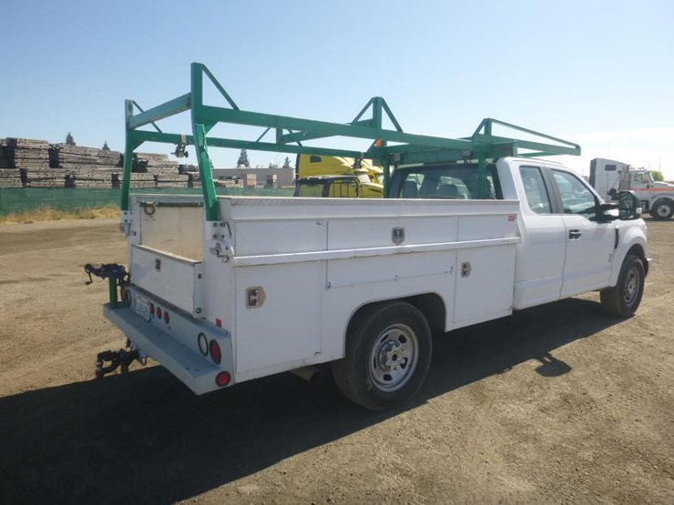 2018-ford-f350-image-3