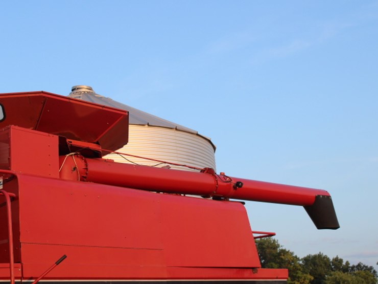 case-ih-1688-image-12