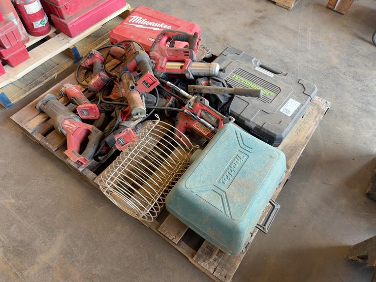quantity-of-battery-powered-grease-guns-image-2